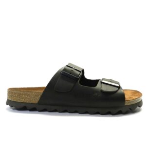 Sandalia de la marca Interbios, modelo 9560 en color marrón. Sandalia de tiras de piel suave con hebillas metálicas ajustables al pie, con suelas ligera de EVA.