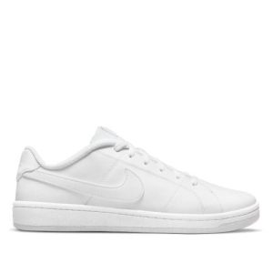 Nike Court Royale 2 CQ9246 blanco. Deportivas de piel en blanco, cuello acolchado y costura clásica de larga durabilidad. Suela de espiga.