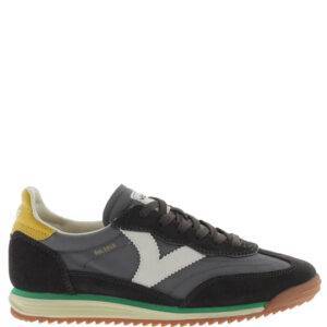 Zapatillas de la marca Victoria modelo Saturno Nylon&Serraje en color Antracita. Zapatillas deportivas elaboradas en nylon y serraje. Suela bicolor y patín dentado. Cierre mediante cordones al tono. Suela de goma EVA de 2 cm de altura.